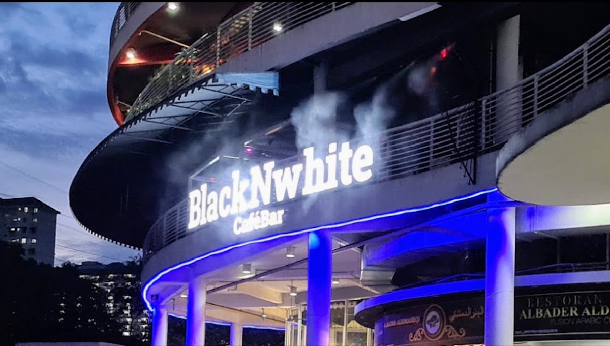 BlackNwhitecafe (Shisha Lounge)