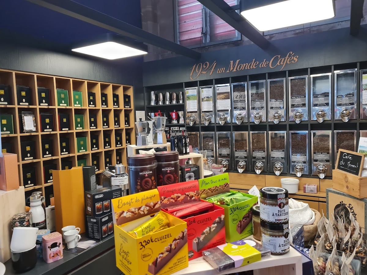 1924 - Un monde de Cafés