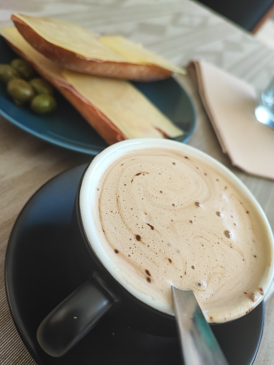 Cafe Pastelier - 5