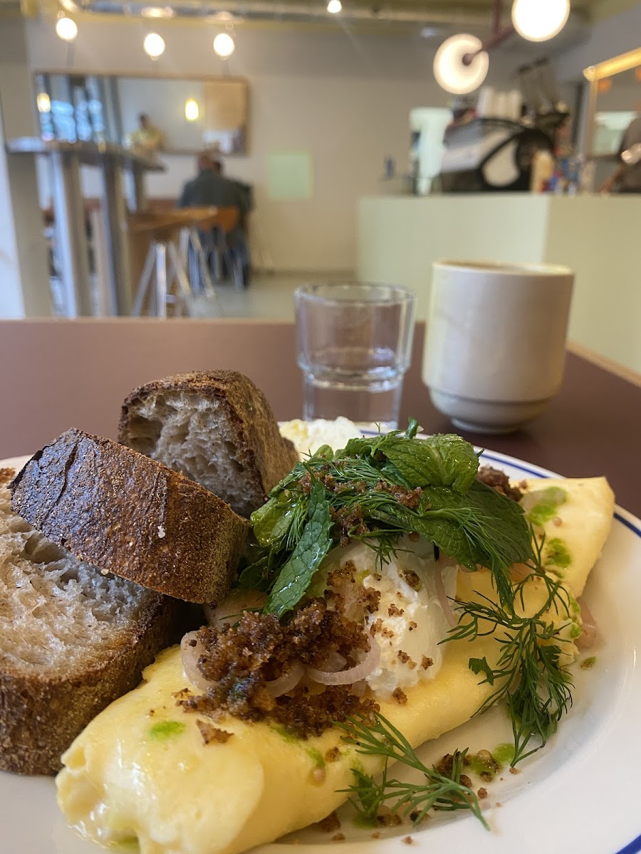 Bliskość - Specialty Coffee and Breakfasts - 5