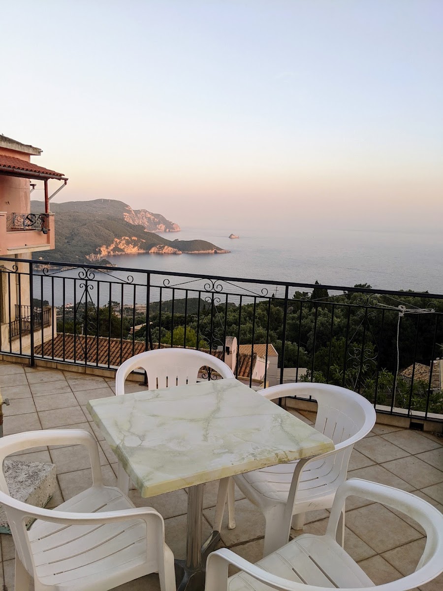 anastasis cafe roustik