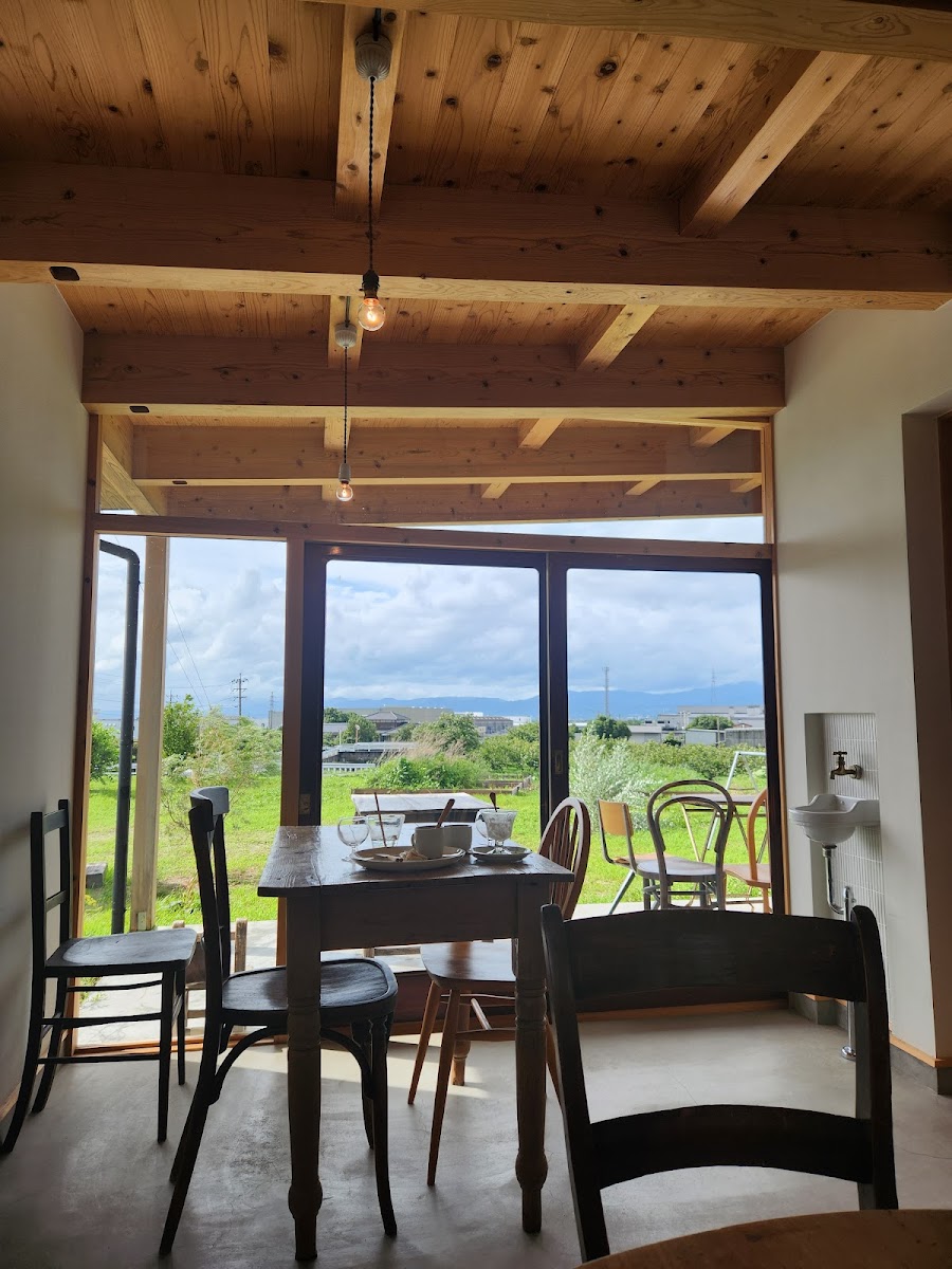 Bakery and cafe chizon