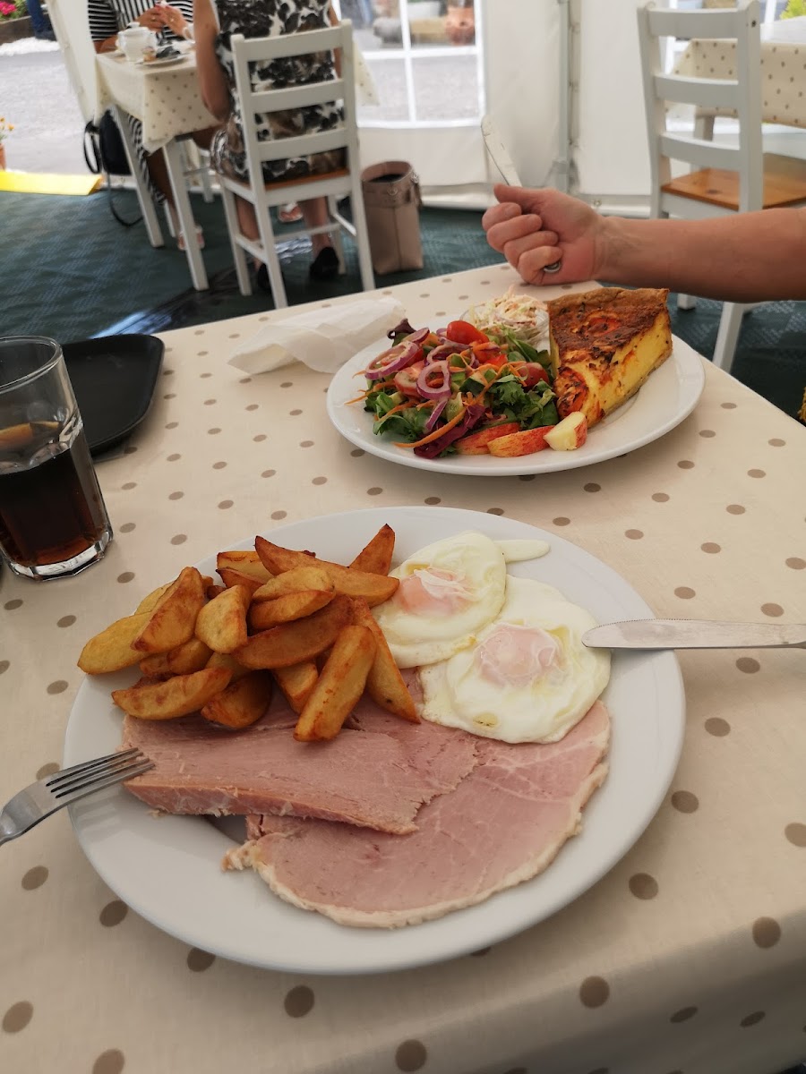 Country Kitchen Cafe - 9