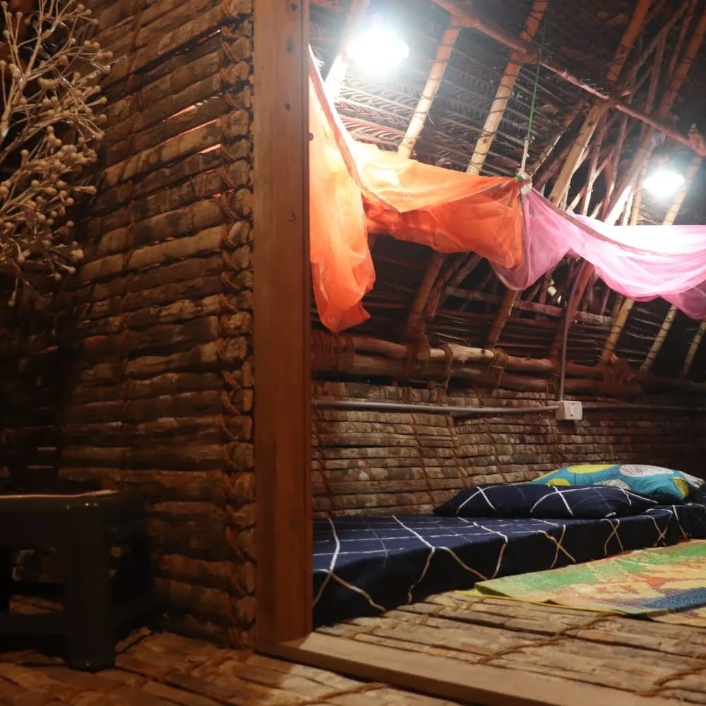 Uyir Together Cafe & Traveller Hostel - 4