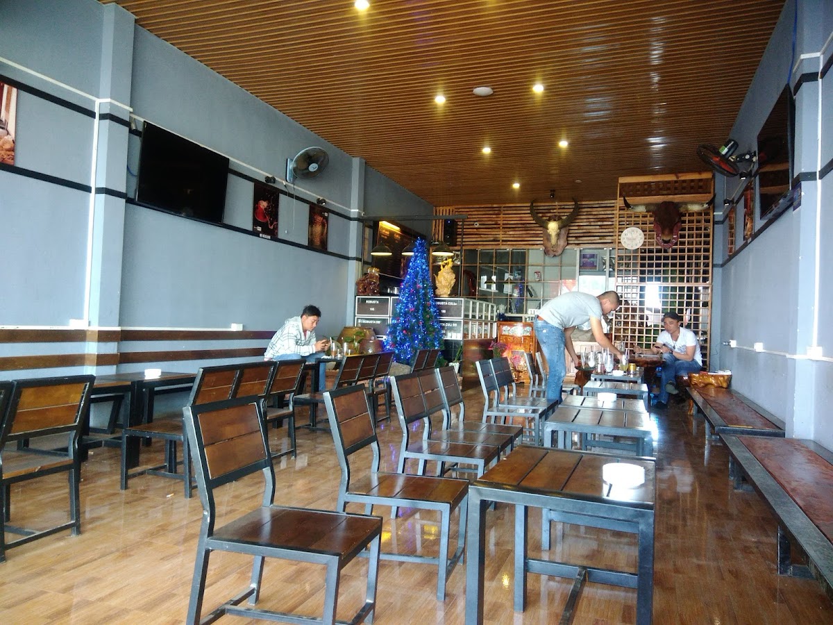 Milano Coffee ( Nguyên Milano)
