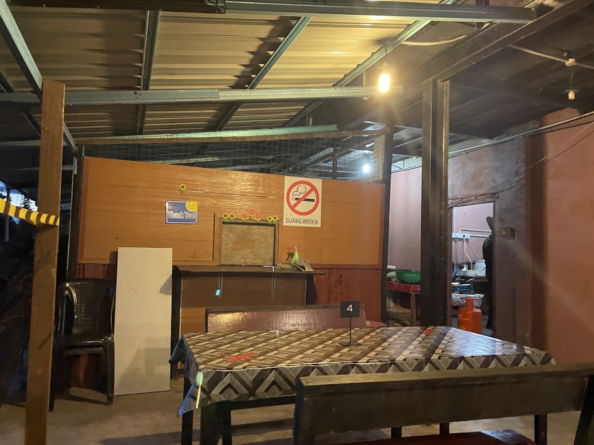 Family & Friends Garden Cafe