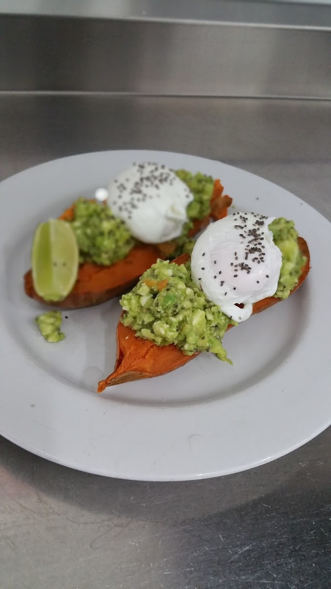 Cozzies Cuizine Cafe