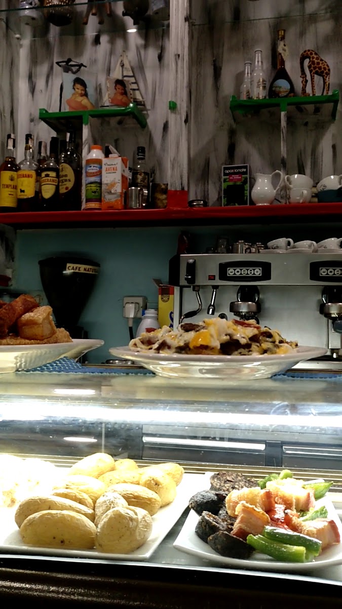 Cafeteria La Casona Bocateria - 2