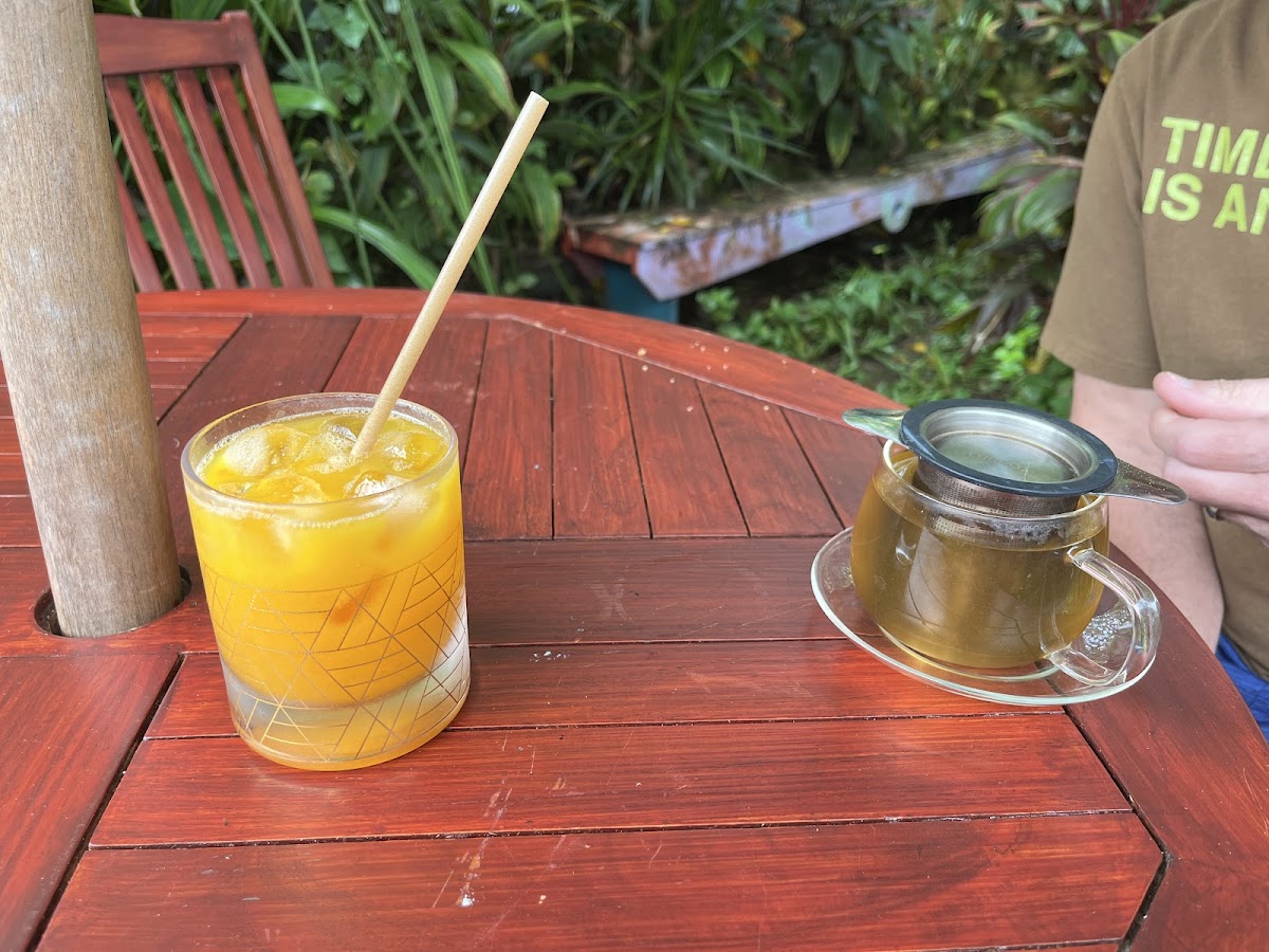 WoodRose Tea Lounge, Juice , Coffee and Elixir Bar - 6