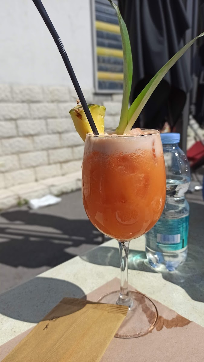 Renaissance Cafè - 10