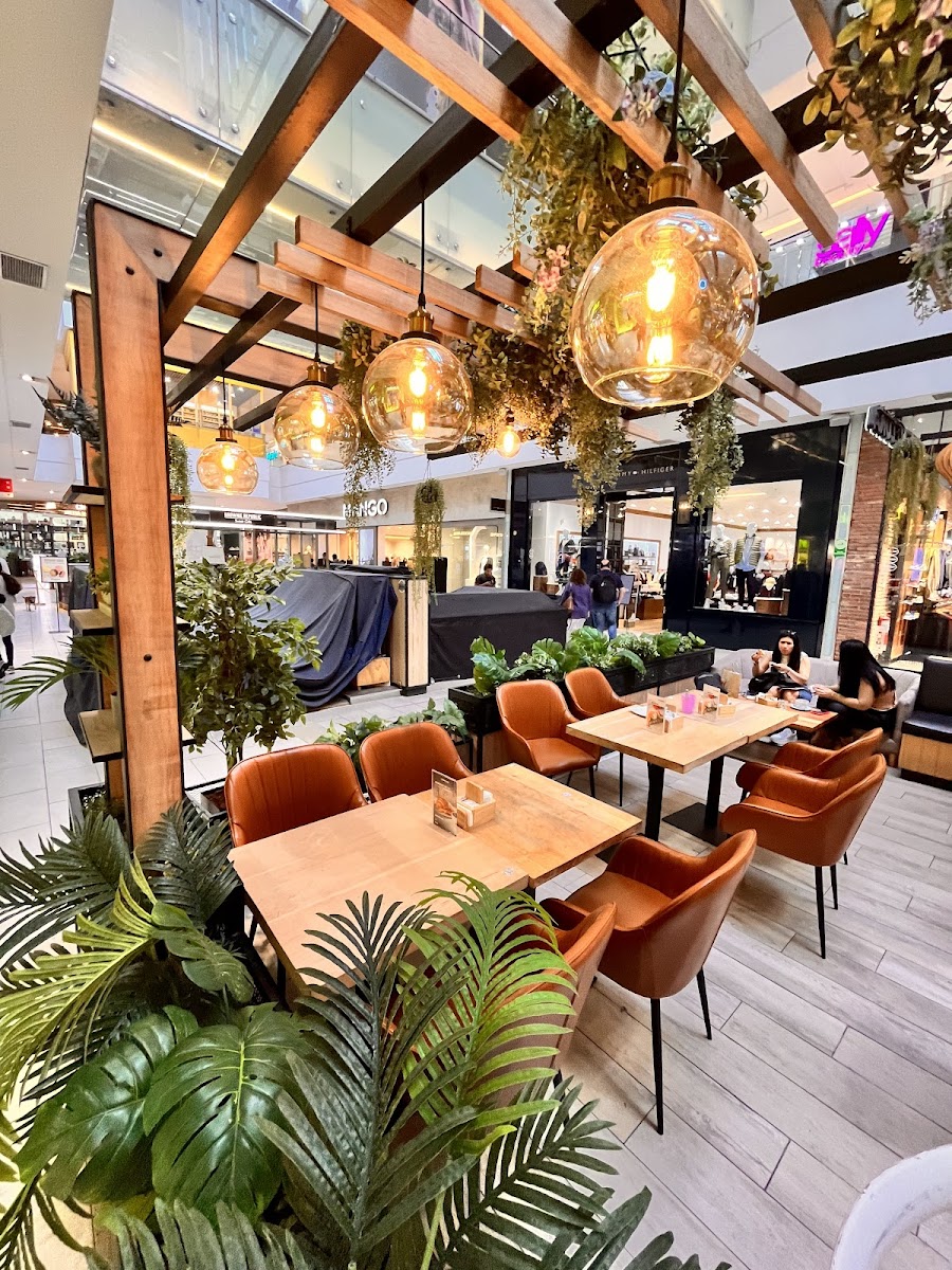 Dulce Luna - MallPlaza Egana