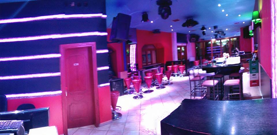 Cafe Apodrasi_Club NoiseRoom