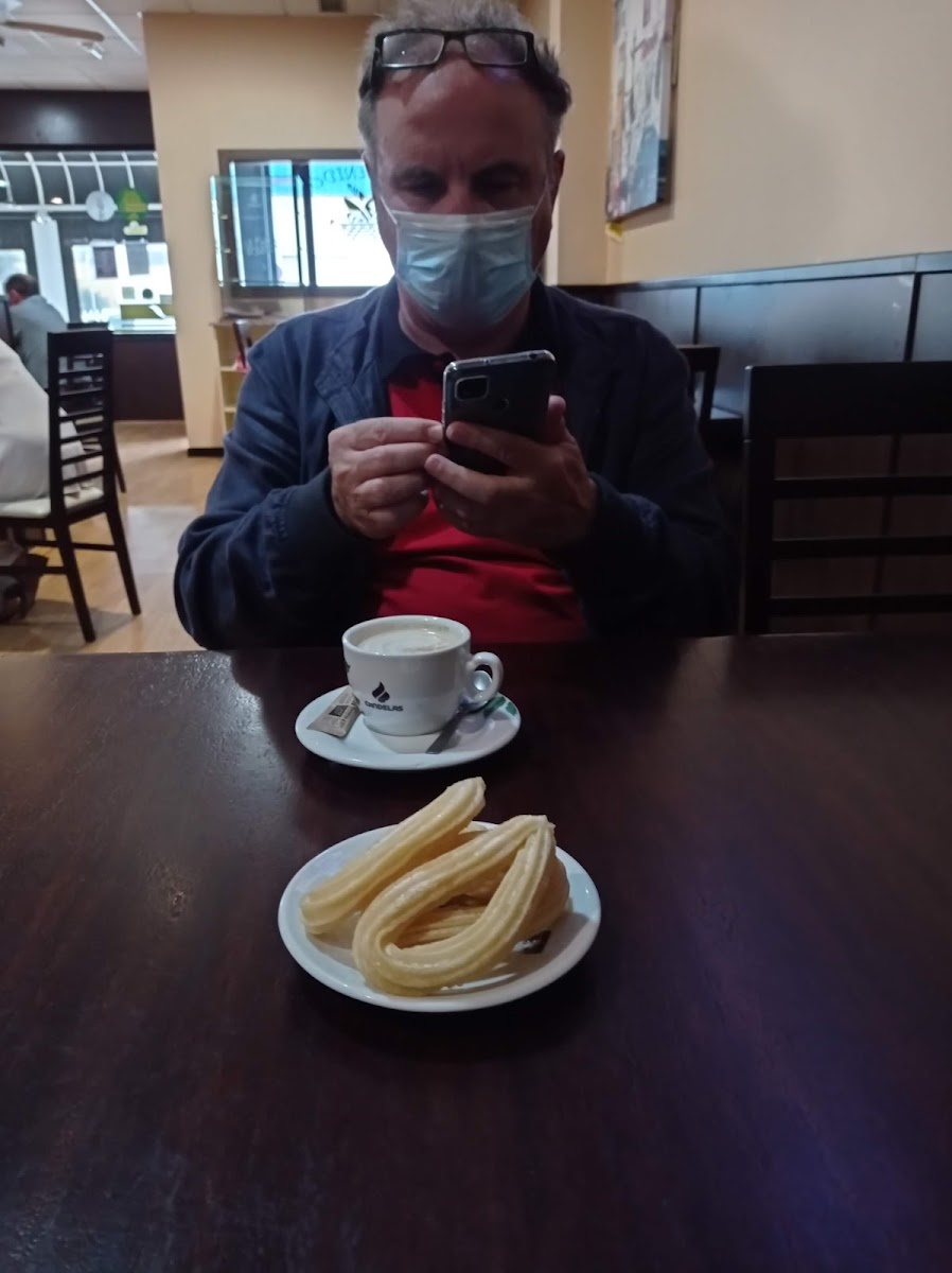 Cafetería Panadería La Cortesa - 4