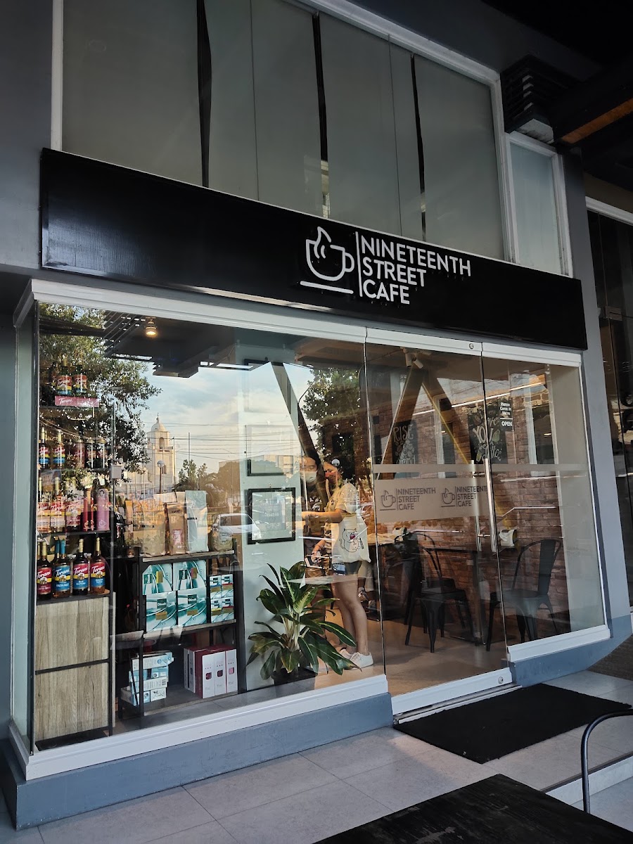 Nineteenth Street Cafe