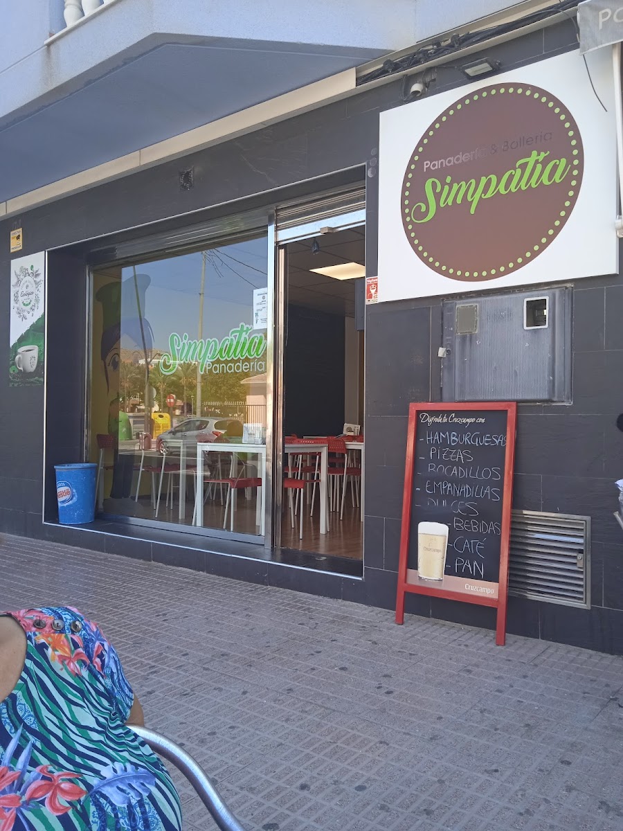 Simpatía. Panadería, confitería y cafetería