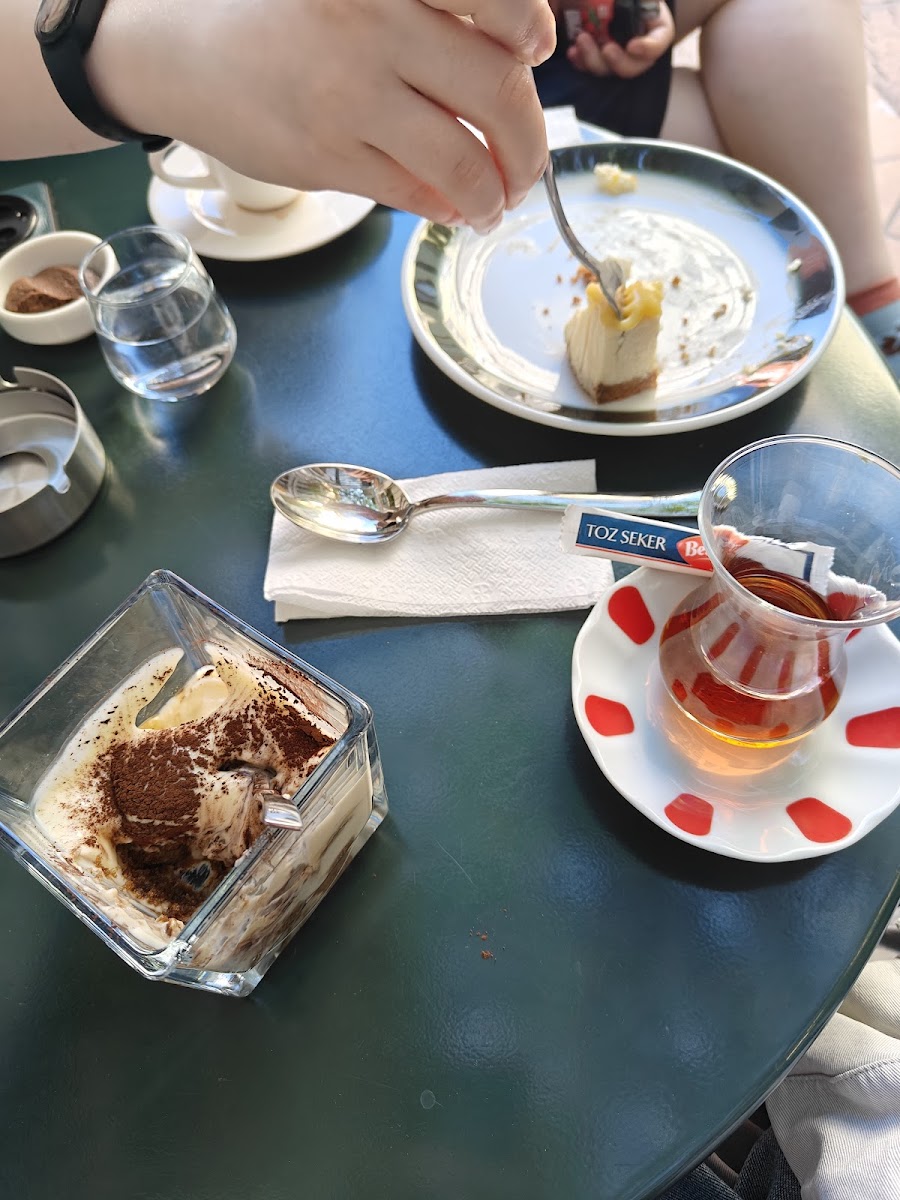 Mavi Kitap Kafe - 10