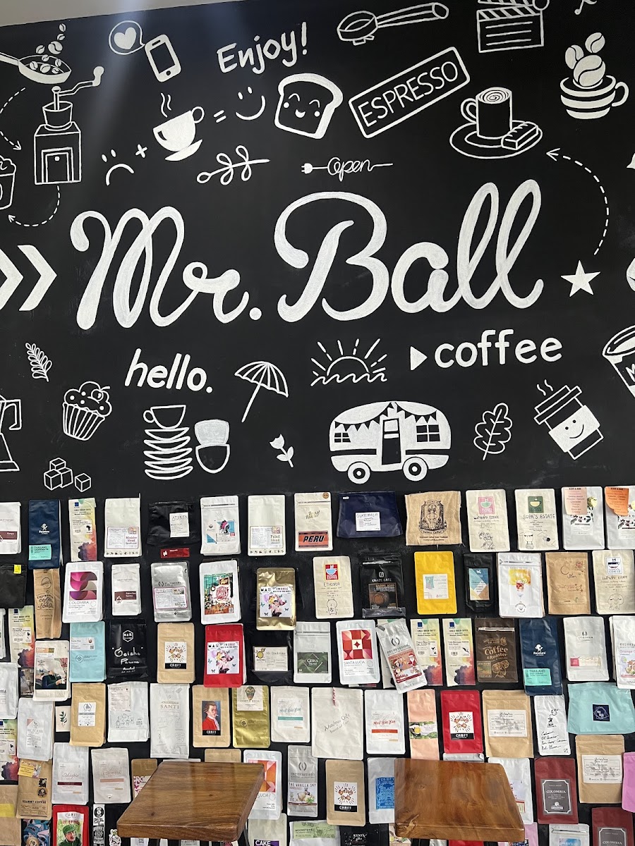 Mr.Ball Coffee Singburi - 6