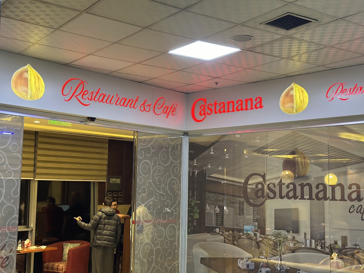 CASTANANA Café