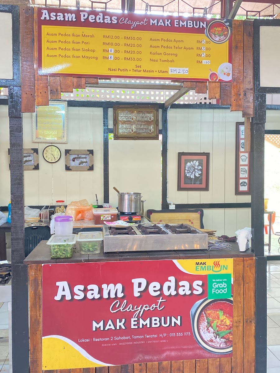 Embun Cafe Asam Pedas Claypot