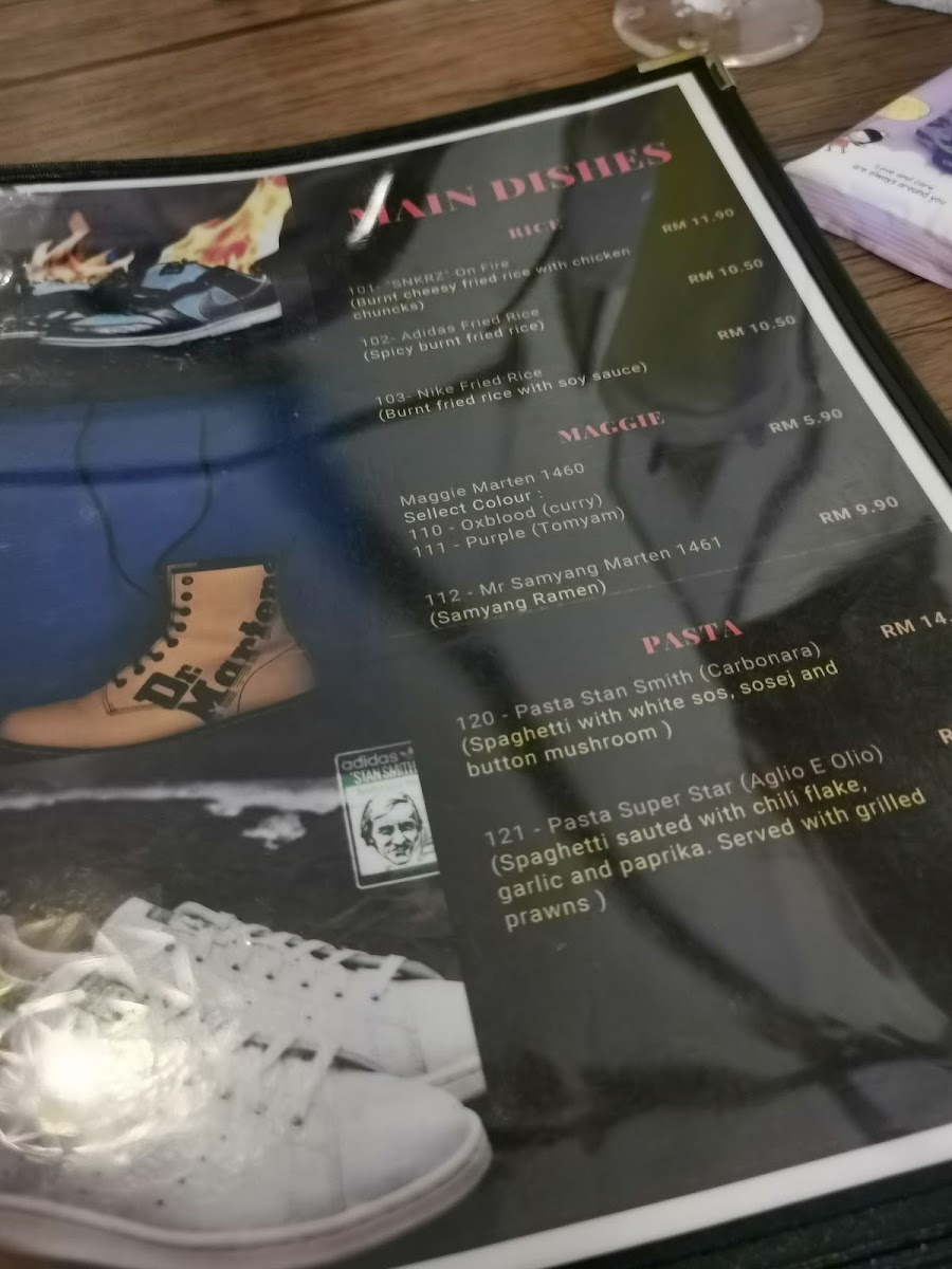 KA.SUT Cafe & Bistro - 7