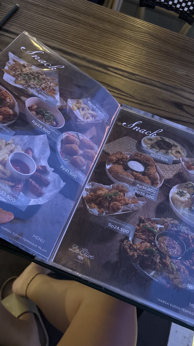 La Olive Coffee & Eatery - 6