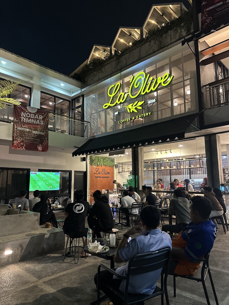 La Olive Coffee & Eatery - 1