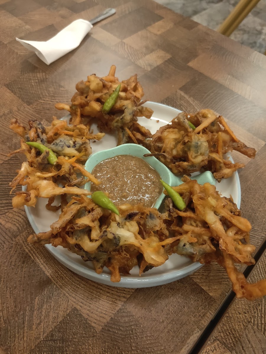 La Olive Coffee & Eatery - 10