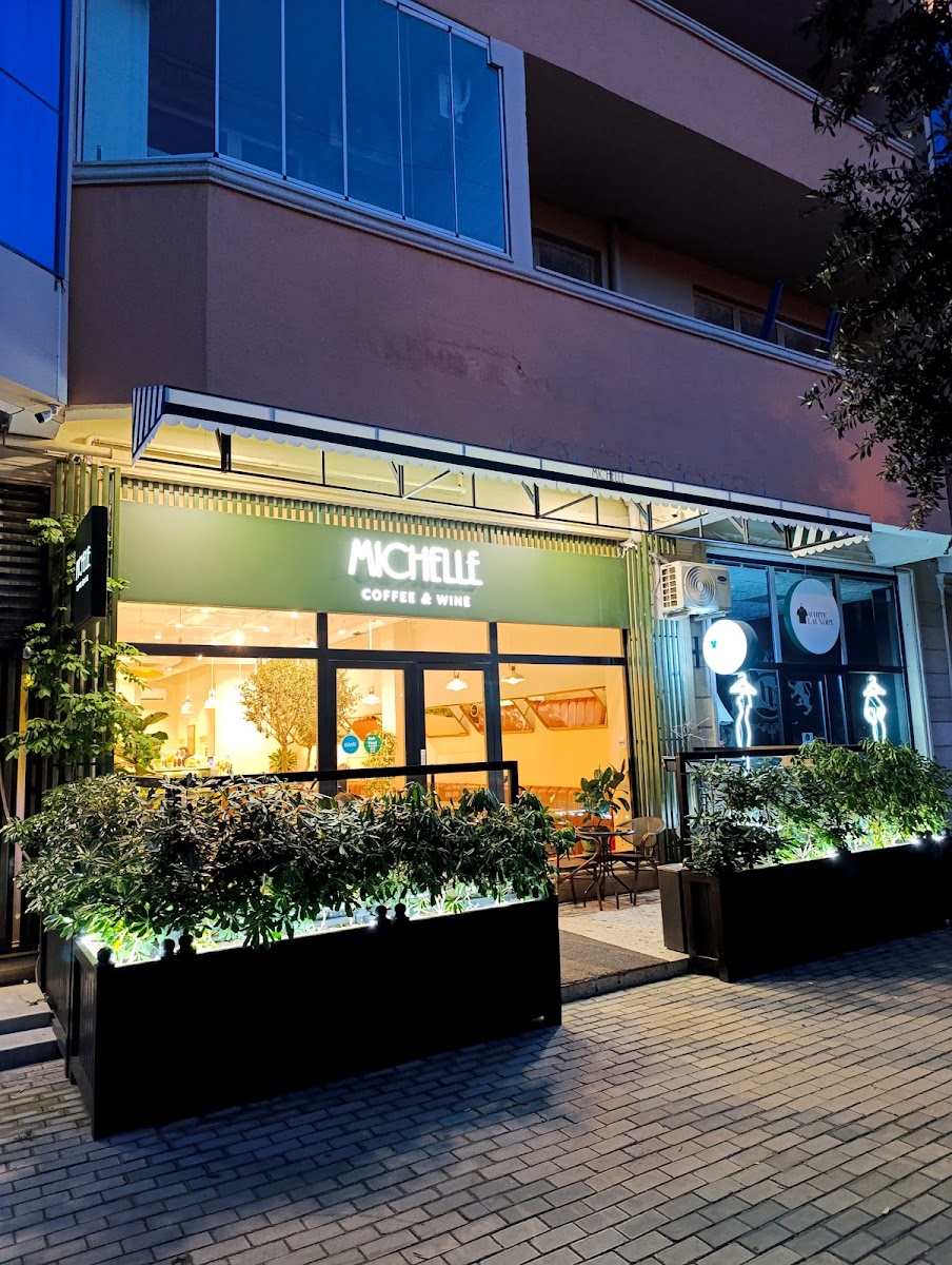 'Michelle' Coffee & Wine