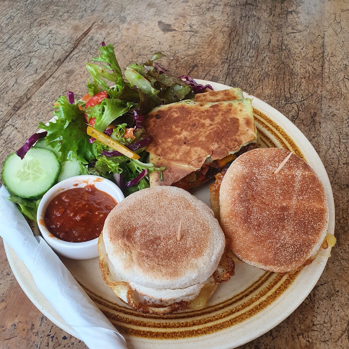 The Perching Parrot Cafe - 9