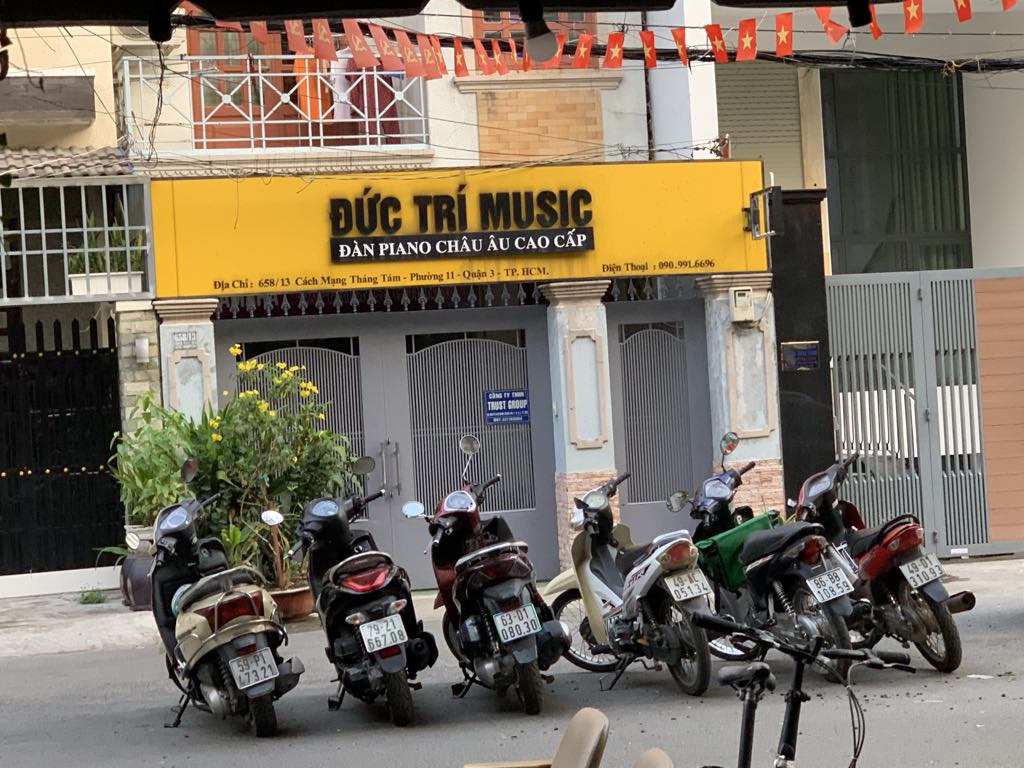 Chất Việt Coffee