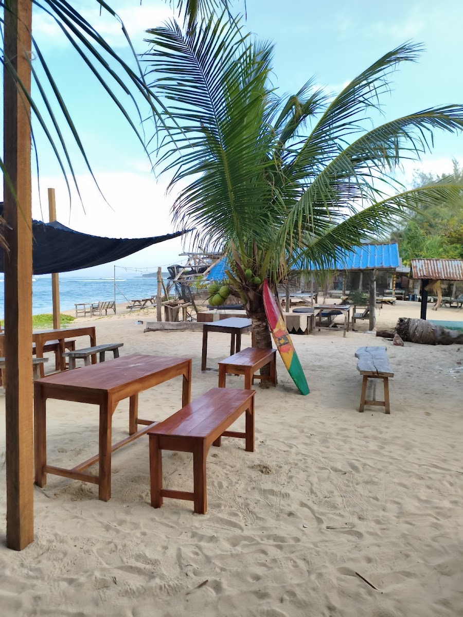 Yulish Bar & Grill | Homestay