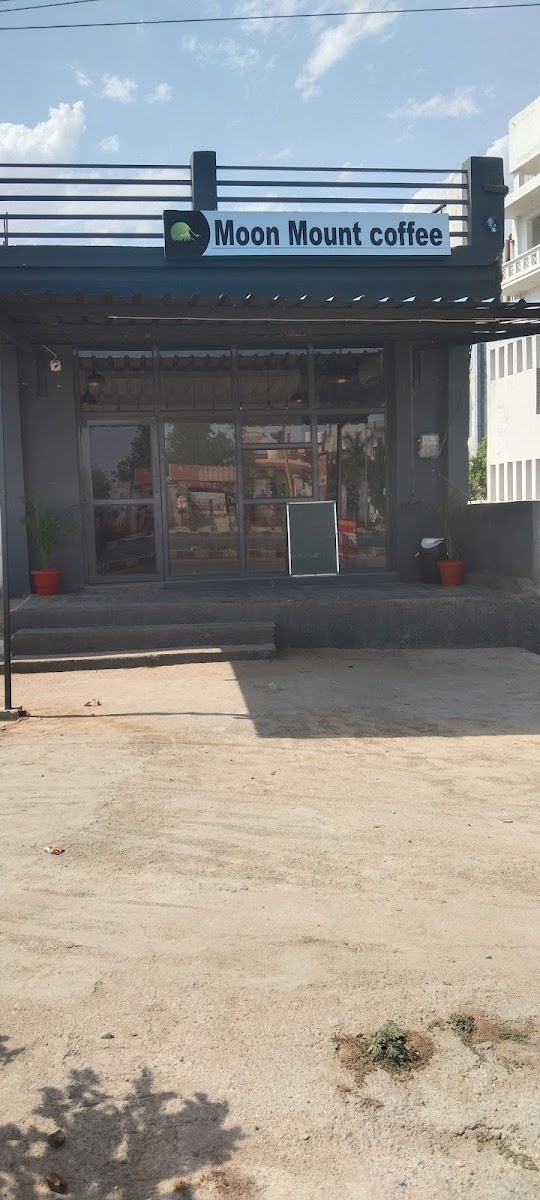 Moon Mount Coffee