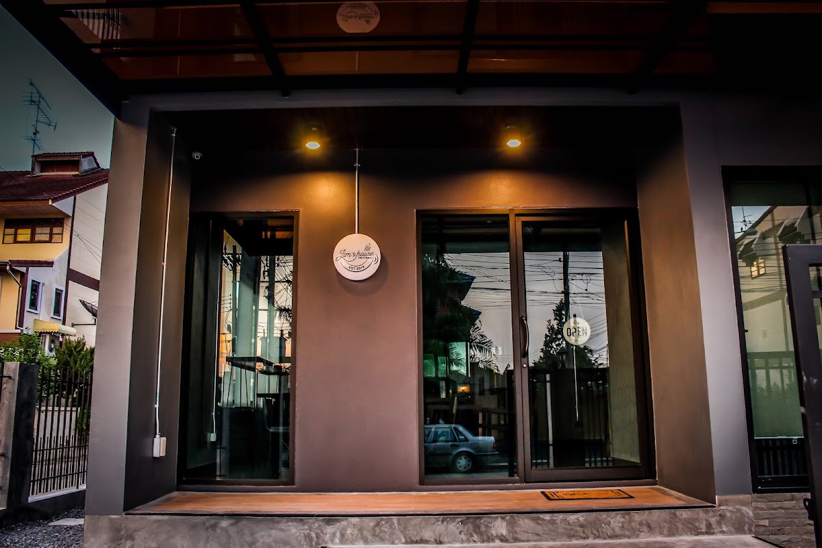 Jim's House Cafe & Space Ekkachai 130