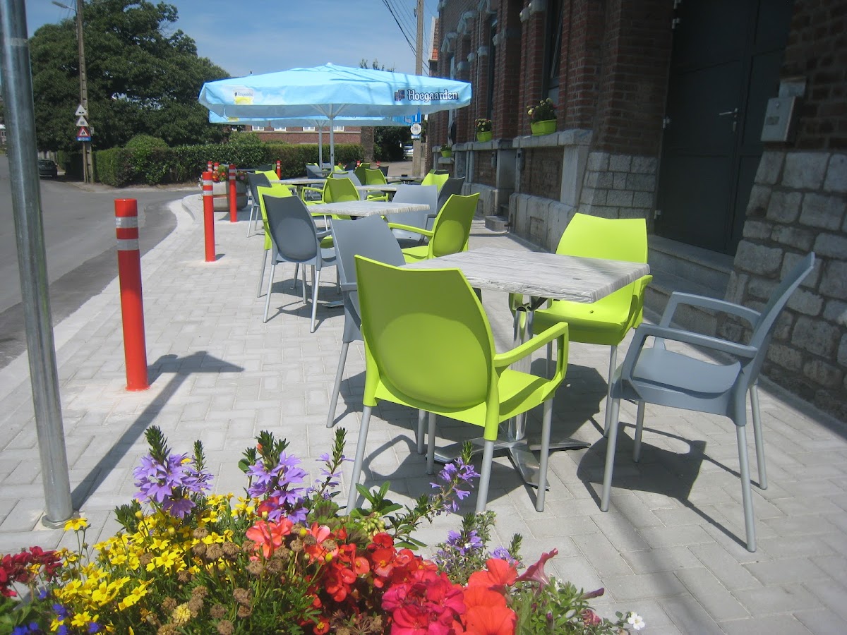 CAFE DE LA PETITE BACNURE