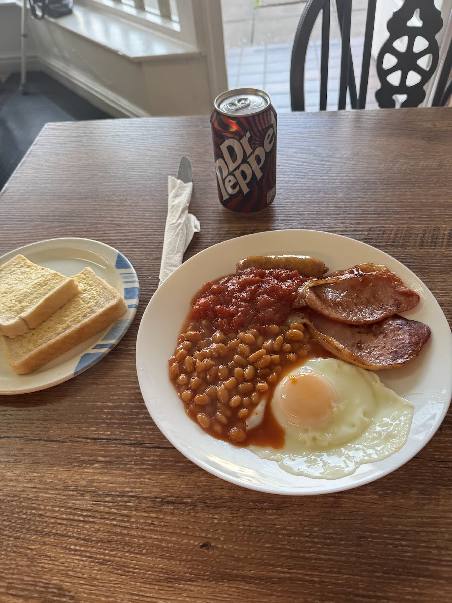 Carlton Cafe - Traditional Breakfasts
