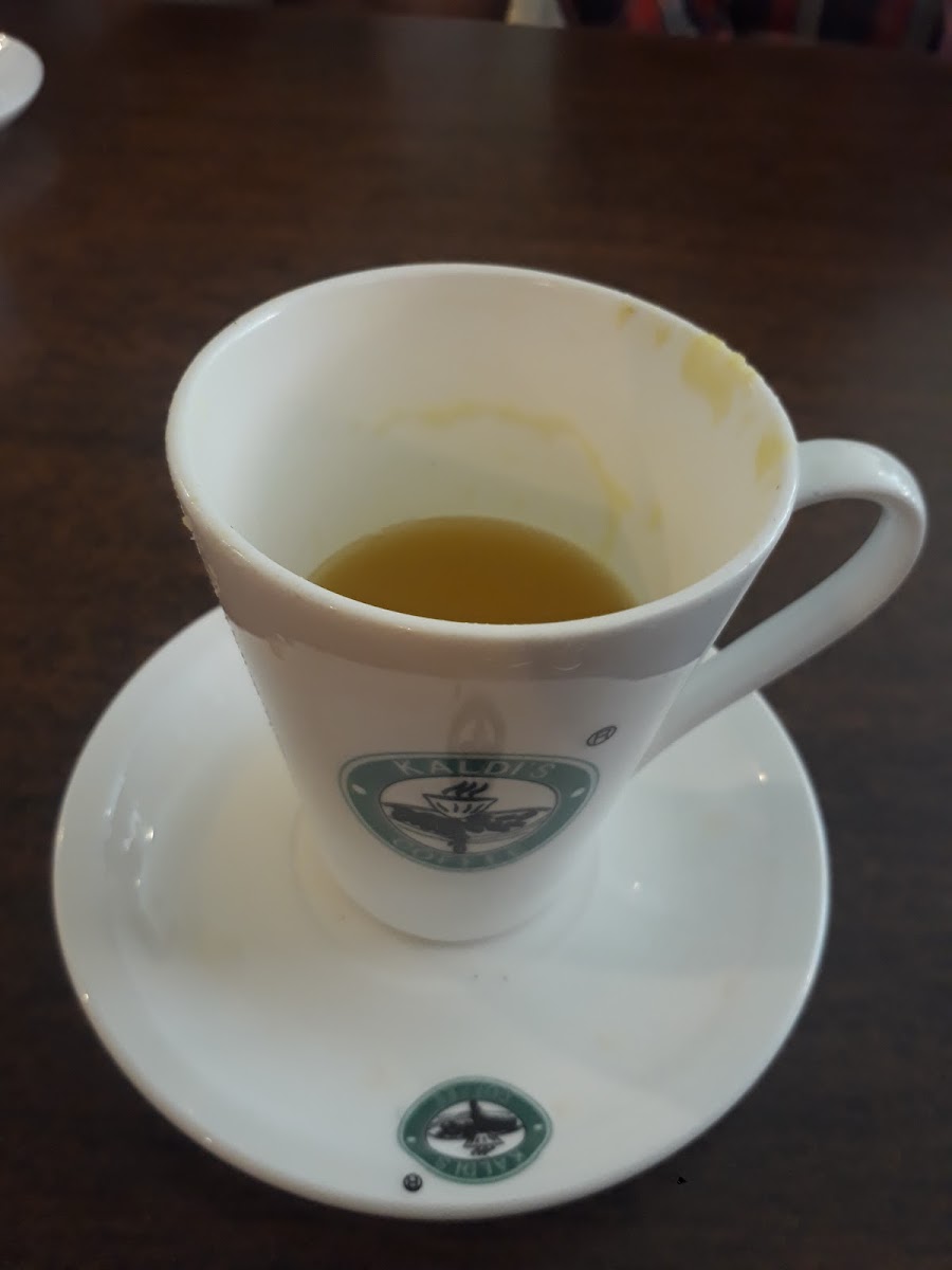 Kaldis Coffee Sarbet Branch | ካልዲስ ኮፊ ሳርቤት ቅርጫፍ - 6