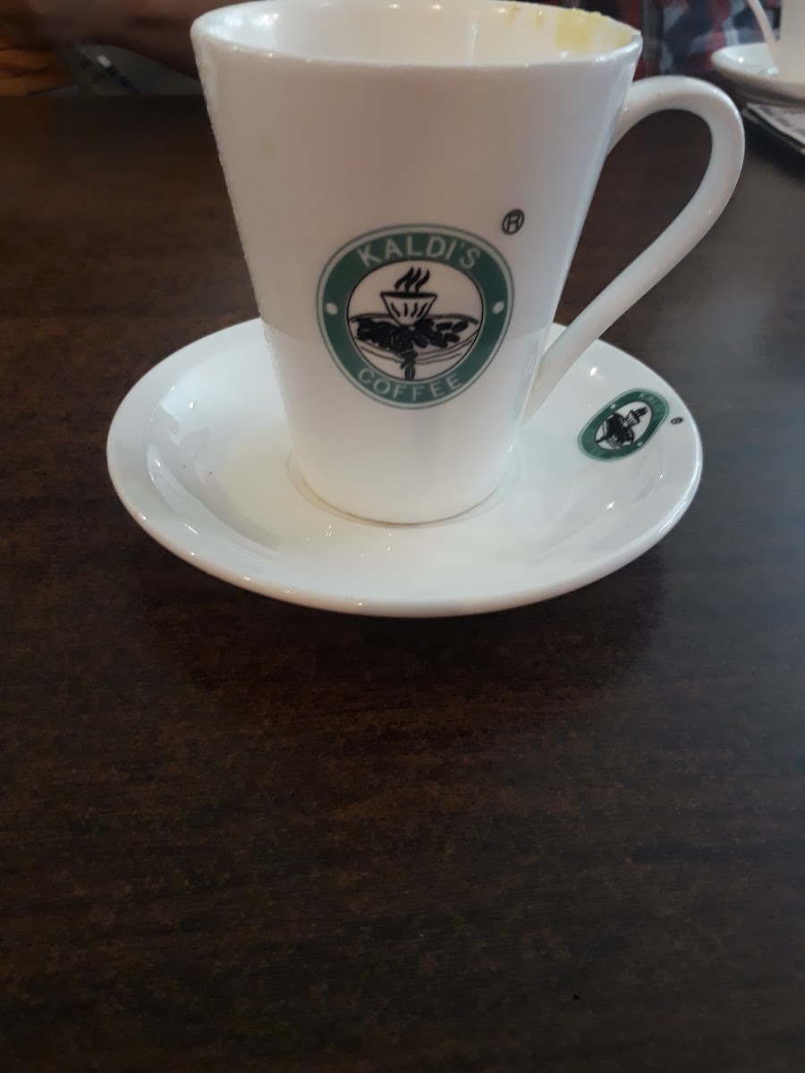 Kaldis Coffee Sarbet Branch | ካልዲስ ኮፊ ሳርቤት ቅርጫፍ - 9