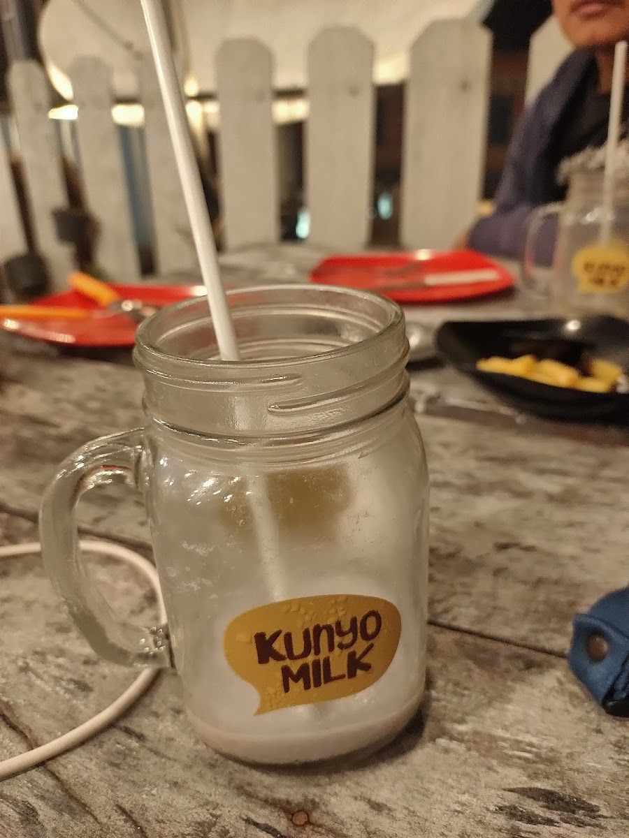 Kunyo Milk Cafe - 9
