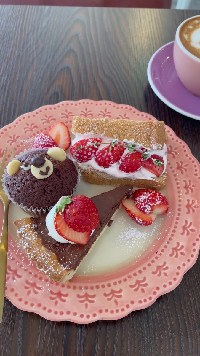 Cafe Merci - 2