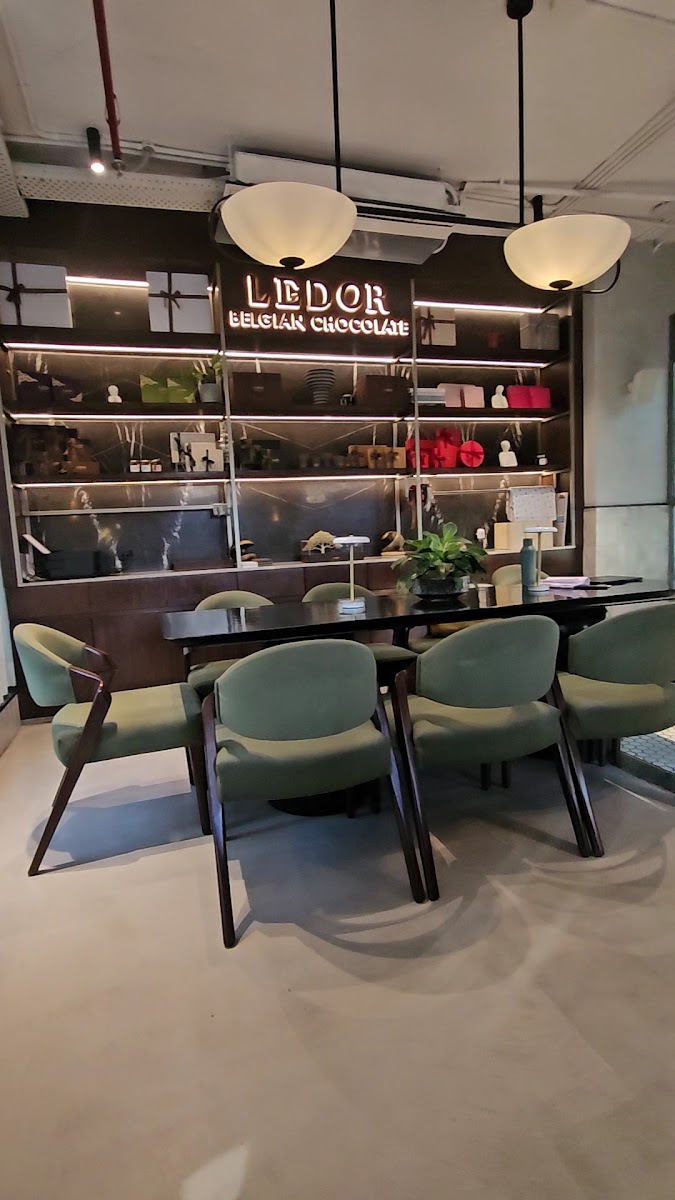 LEDOR WORLD - 2