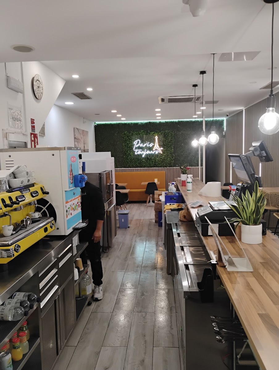 Paris Toujours Café