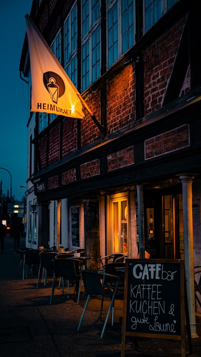 HEIMLICHT - Cafebar im Finders