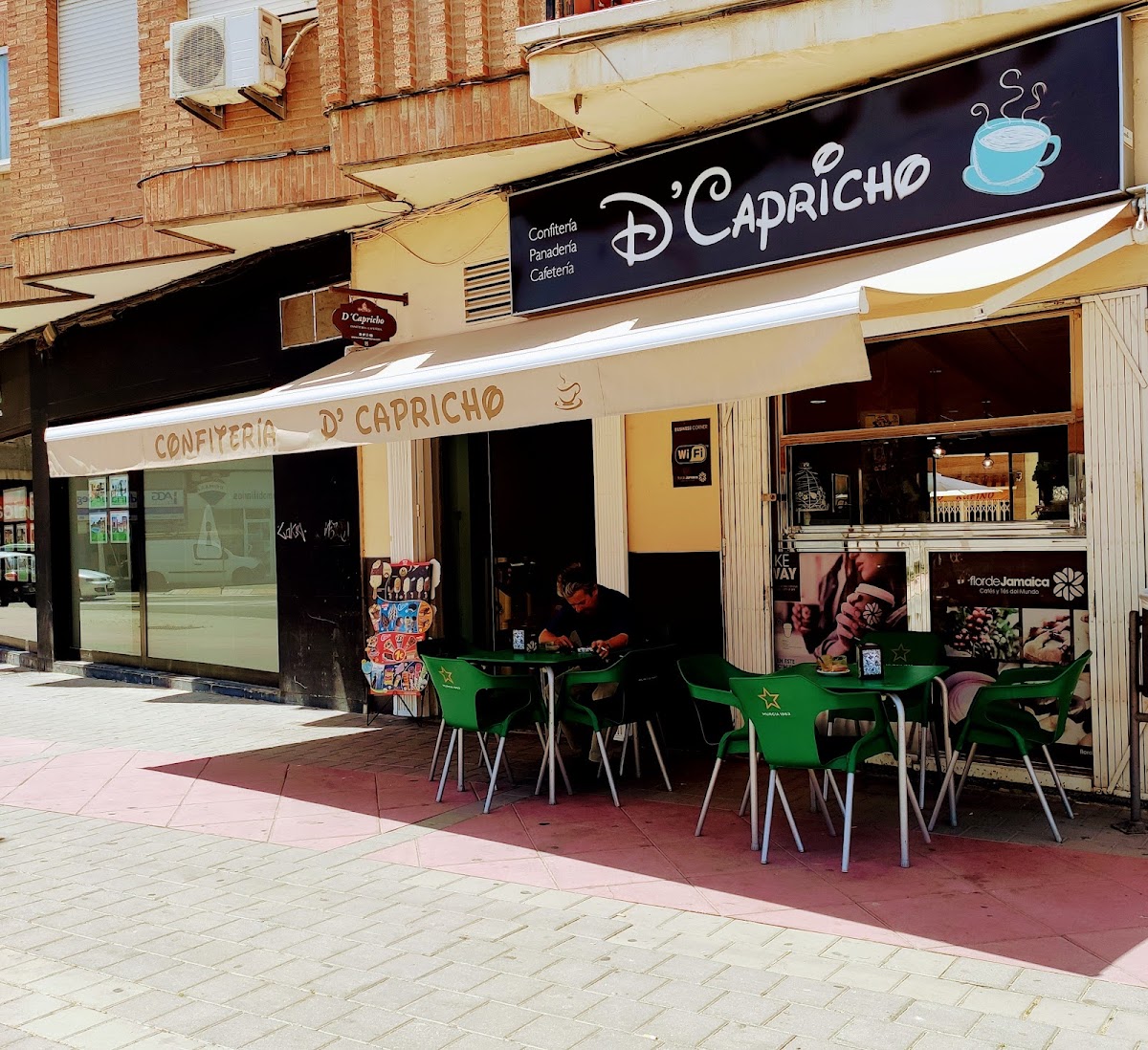 confitería cafetería d,capricho