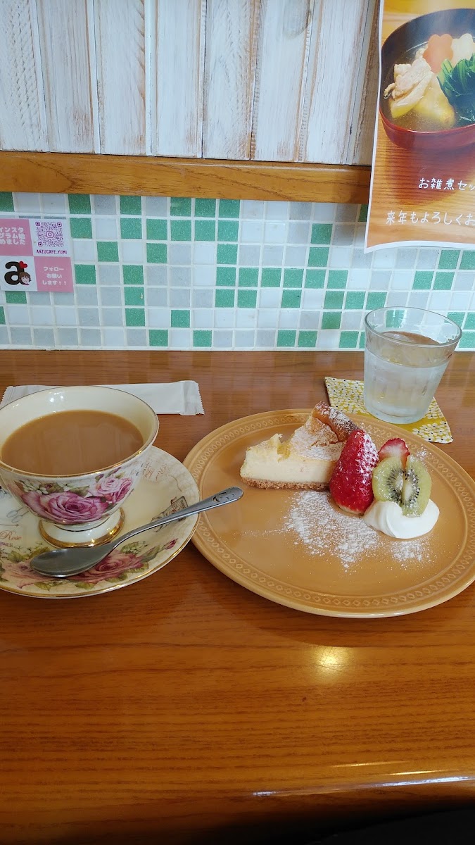 anzu cafe - 9