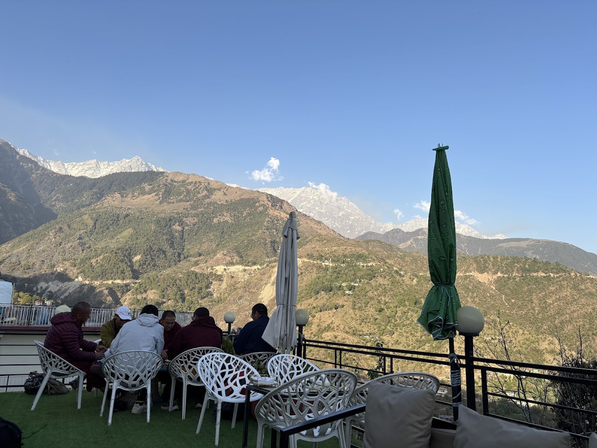Cafe Nyima Lhasa༼ཉི་མ་ལྷ་ས་འཚིག་ཇ་ཁང་།༽ - 4