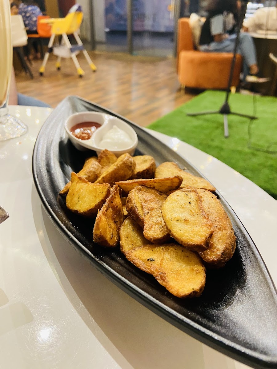 7th Heaven Cafe, Noida - 6
