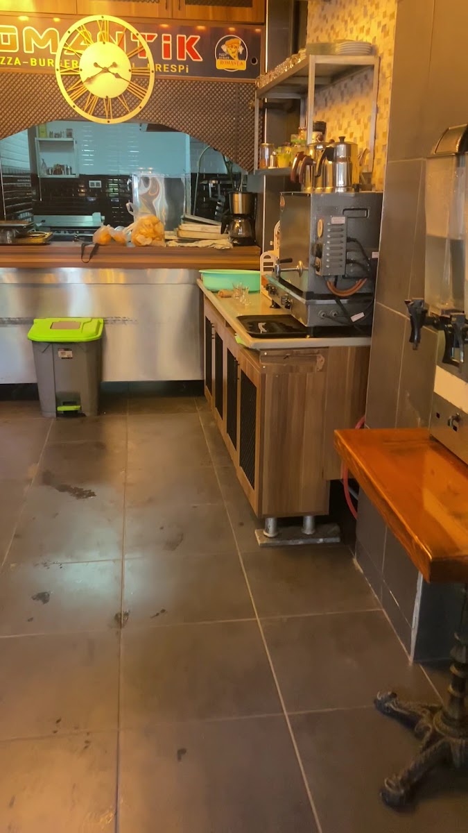Captain Cafe - 2