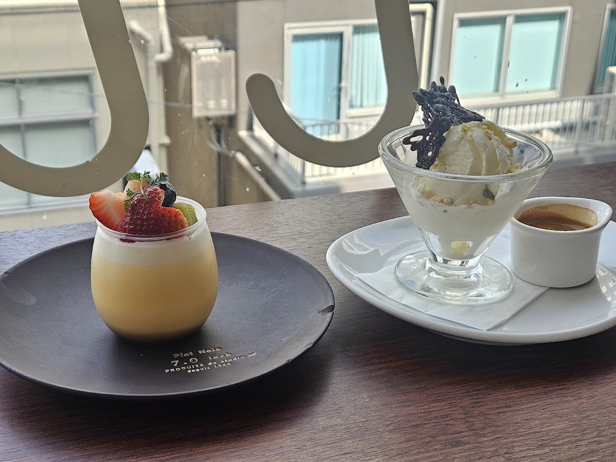 Corduroy cafe - 4