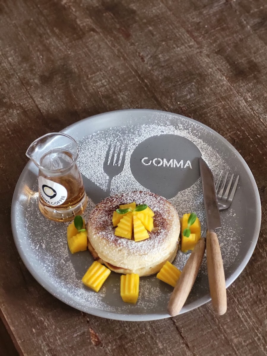 Comma Coffee Reading Room - 4