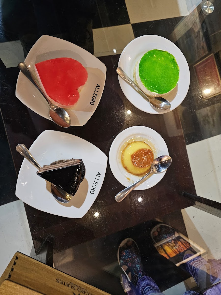 Allegro Art Cafe & Gallery - 9